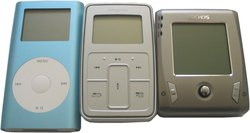 00FA000000110436-photo-apple-ipod-mini-creative-zen-touch-archos-gmini-xs-220.jpg