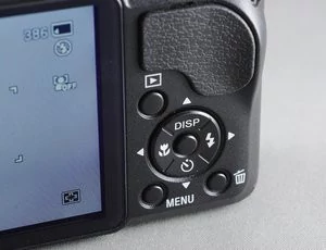 012C000002280198-photo-sony-cybershot-h20-commandes-arri-res.jpg
