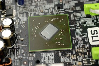 000000DC00701376-photo-nvidia-nforce-780i-sli-le-southbridge.jpg