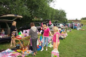 012C000006160034-photo-car-boot-sale-sans-hdr.jpg