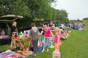 012C000006160036-photo-car-boot-sale-avec-hdr.jpg