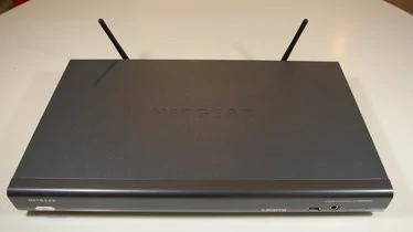 000000D200649102-photo-netgear-eva8000.jpg