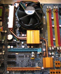 000000F000411660-photo-montage-pc-ventilateur-radiateur.jpg