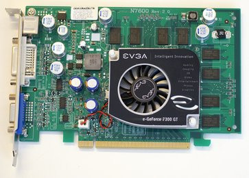 0000010400324948-photo-evga-7300-gt-1.jpg