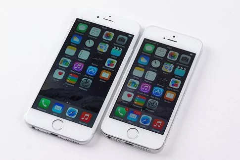 01E5000007641893-photo-iphone6-versus-iphone5s-2.jpg