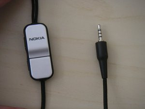 012C000000551293-photo-nokia-6110-navigator.jpg