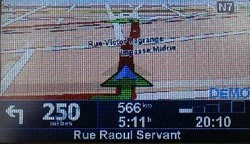 00FA000000329279-photo-gps-tomtom-go-910.jpg