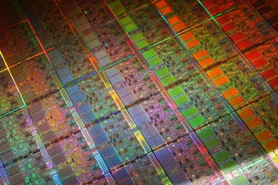 0000010401738166-photo-intel-core-i7-wafer-nehalem-2.jpg