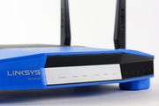 0000007807672171-photo-linksys-space-invader-4.jpg