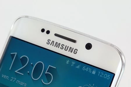 Le Galaxy S6 de Samsung devrait être équipé d'un écran incurvé à 3 faces