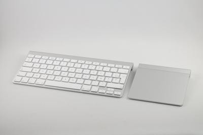 0190000003450354-photo-imac-clavier-trackpad-1.jpg