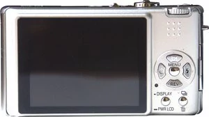 012C000000136399-photo-fx8-ecran.jpg