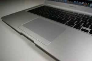 000000C800911738-photo-touchpad-macbook-air.jpg