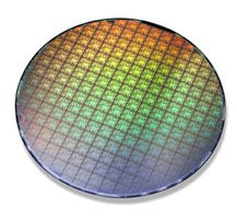 000000C800133968-photo-wafer-nvidia-geforce-7.jpg