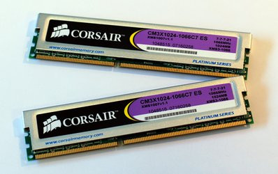 000000FA00502965-photo-corsair-ddr3-1066.jpg