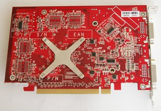 000000DC00371377-photo-gecube-radeon-x1300-xt-2.jpg