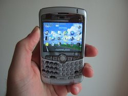 00FA000000500993-photo-blackberry-curve.jpg