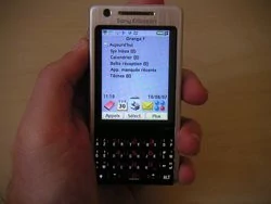 00FA000000567191-photo-sony-ericsson-p1i.jpg