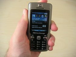 00FA000000559654-photo-hp-ipaq-514-voice-messenger.jpg