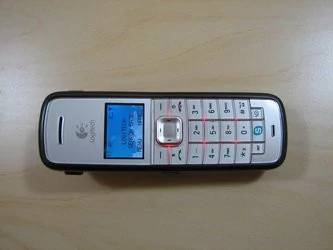 000000FA00390299-photo-logitech-cordless-internet-handset.jpg