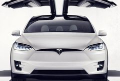 Tesla Model X : une voiture prête en cas d'« attaque biologique »