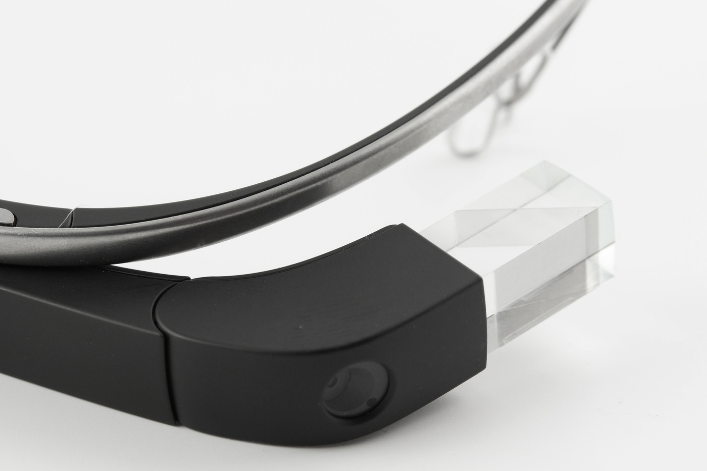 Les prochaines Google Glass utiliseraient une puce Intel