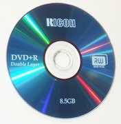 000000B400081045-photo-cebit-2004-dvd-r-double-couche-2.jpg