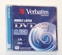 000000B400081046-photo-cebit-2004-dvd-r-double-couche-3.jpg