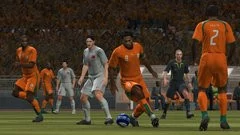 00F0000000580093-photo-pro-evolution-soccer-2008.jpg