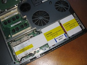 012C000000141824-photo-alienware-area-51m-7700.jpg