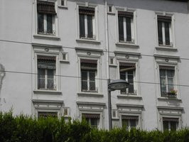 010A000000053131-photo-finecam-s4-facade-sous-expos-e.jpg