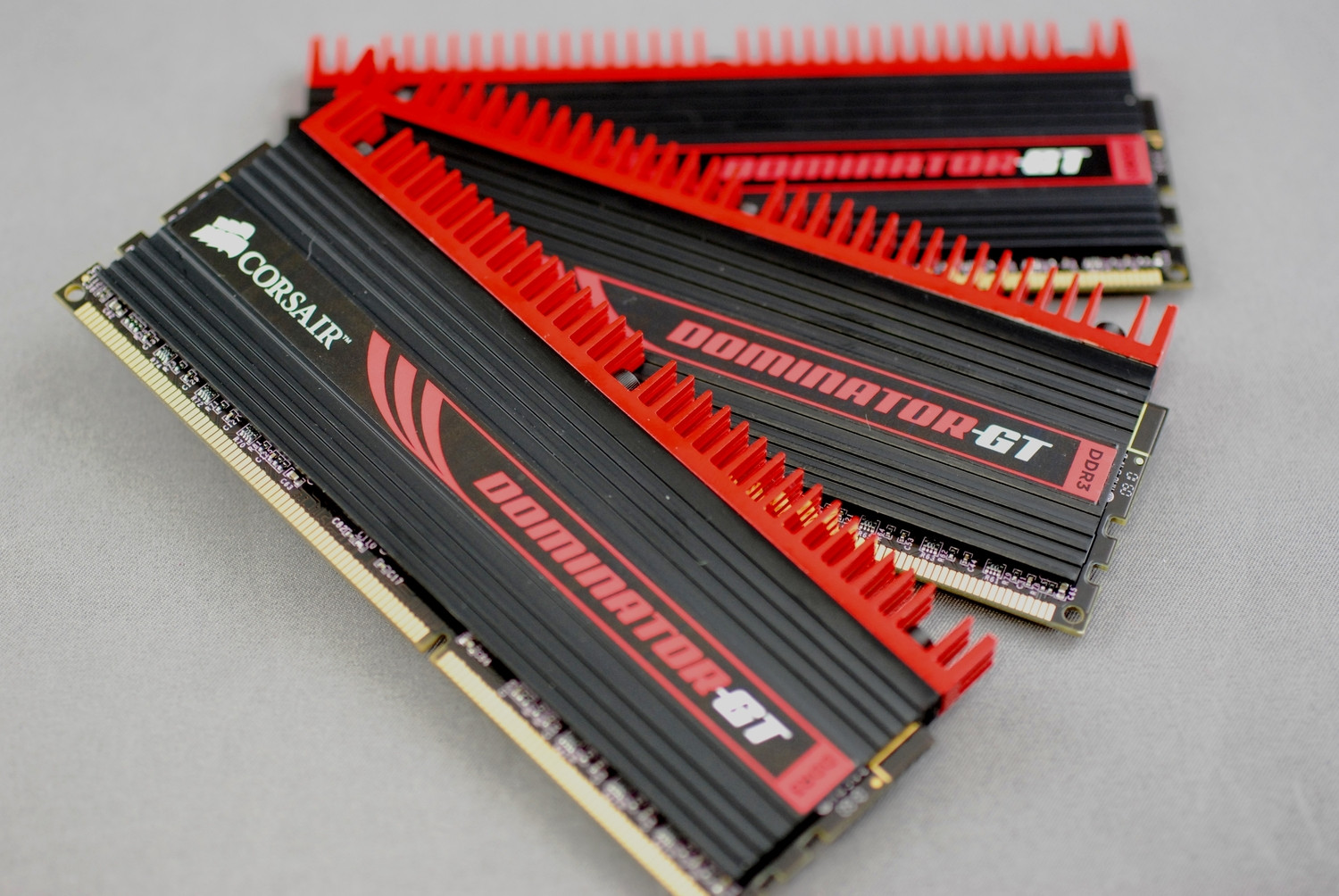 CORSAIR DOMINATOR GT 8GB 2x4GB DDR3 2133 9 11 10 27 EUR 76,19   FR
