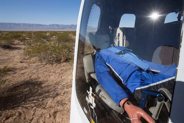 Blue Origin New Shepard Mission 7 Crew Capsule 2.0 Landing 2 © Blue Origin