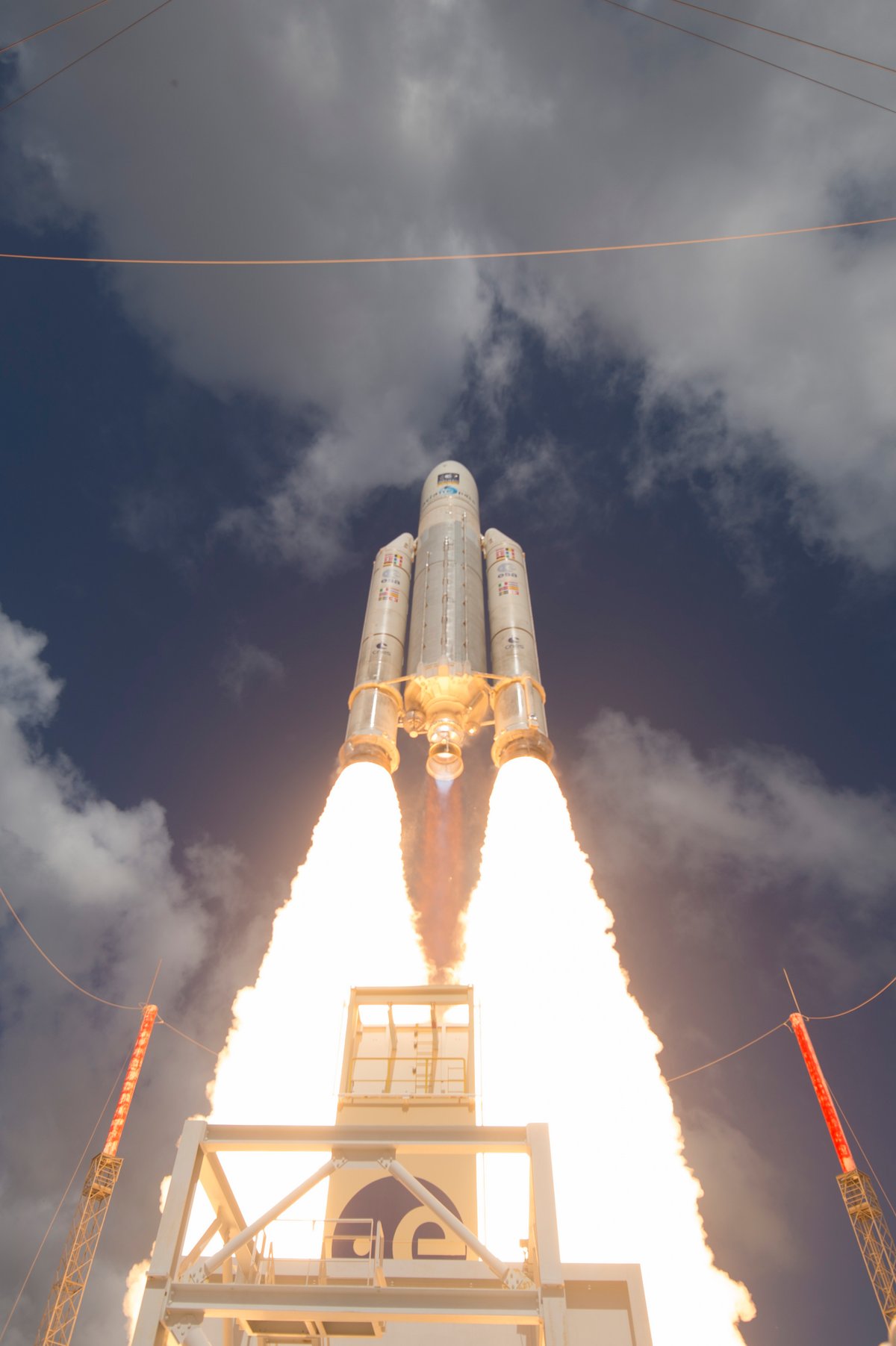 Grâce à Ariane 5, l&#039;Europe a pu envoyer des &quot;grappes&quot; de 4 satellites Galileo à la fois. Crédits ESA