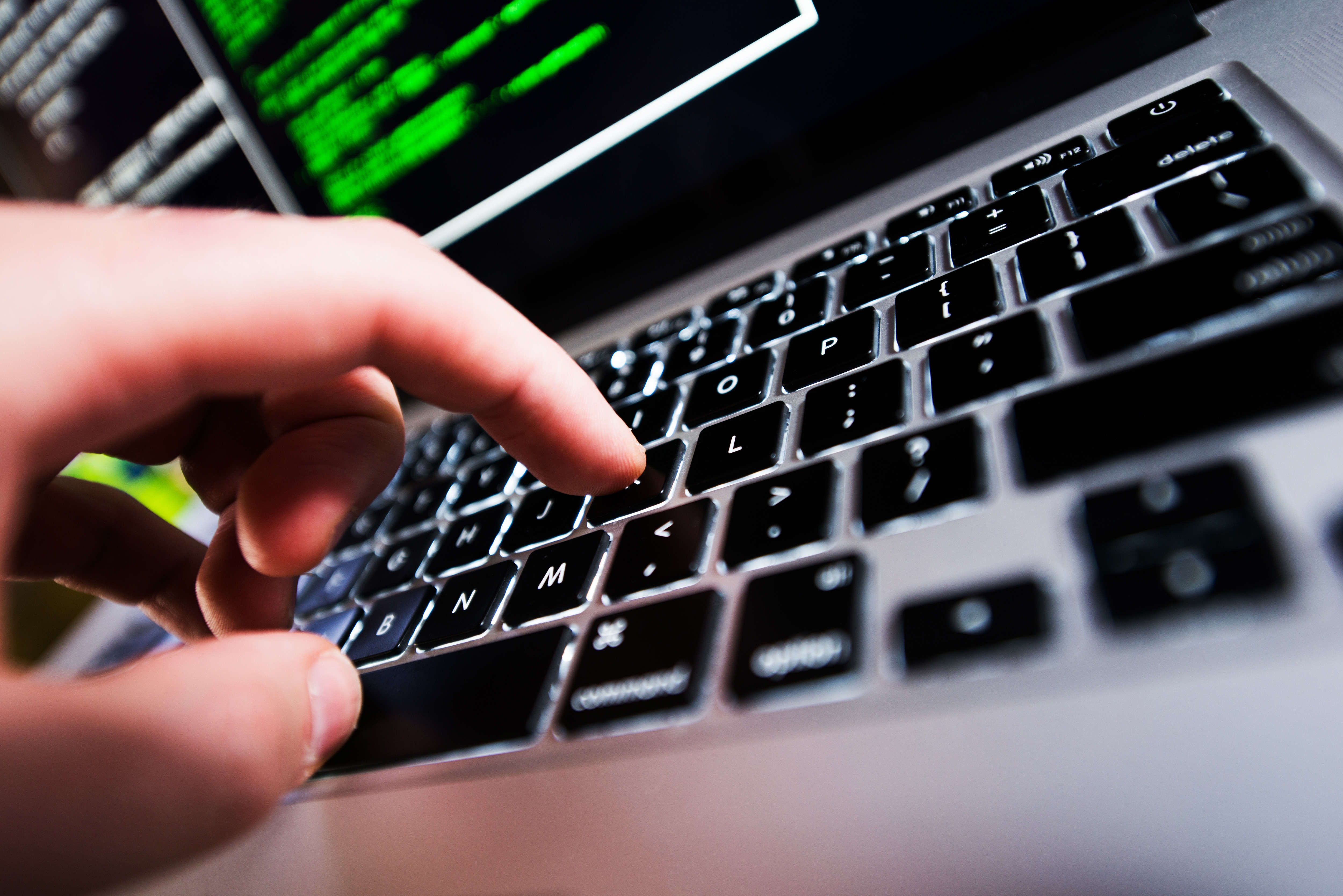 Un Français passe 56h par semaine sur Internet (ou plus de 27 ans dans sa vie)