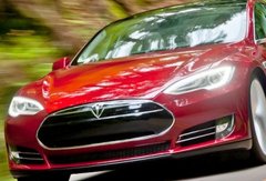 La nouvelle version de l'Autopilote Tesla sera lancée en août