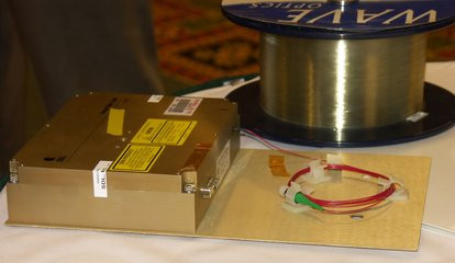 000000F000120849-photo-intel-idf-05-prototype-laser.jpg