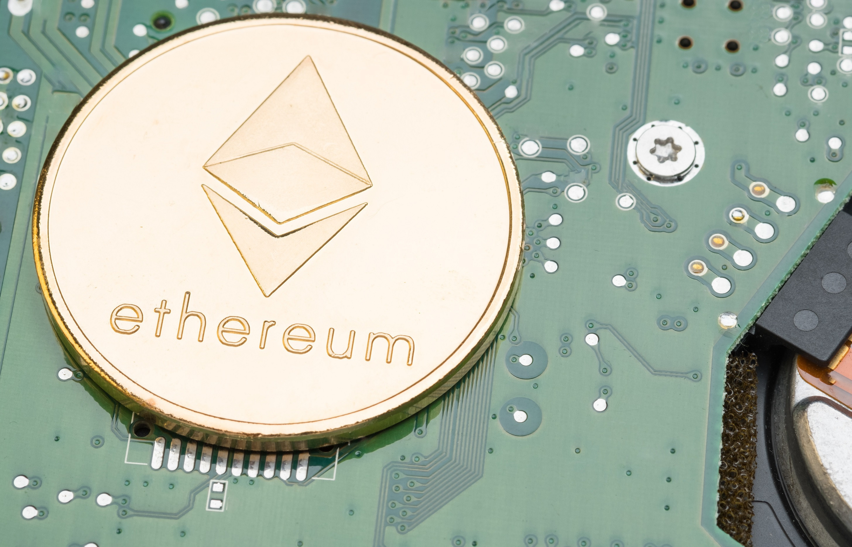 Cryptomonnaie : l'Ethereum franchit la barre des 200$