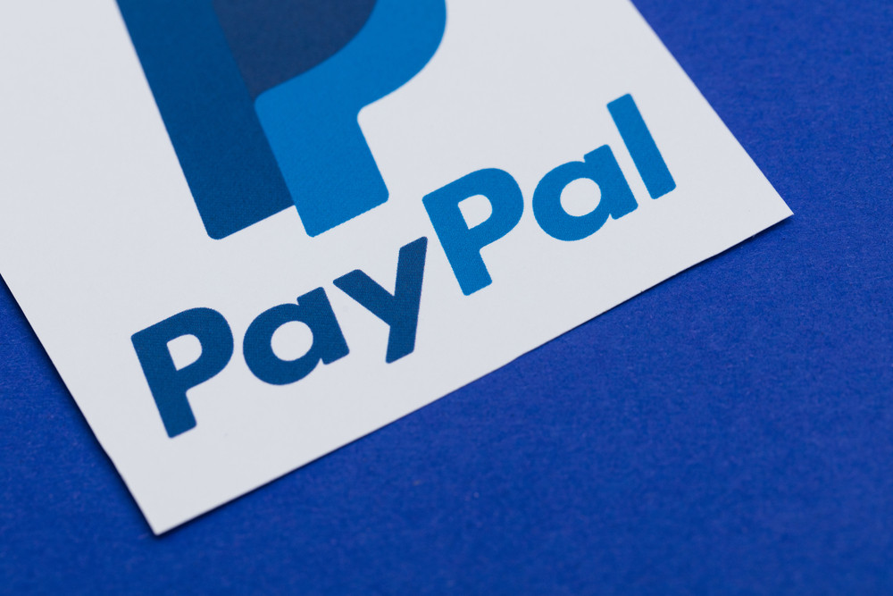 Paypal © Ink Drop / Shutterstock.com