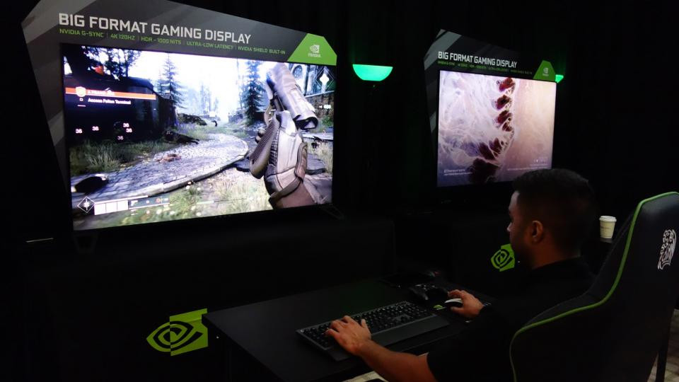 nvidia_bfgd_hands-on_displays.jpg