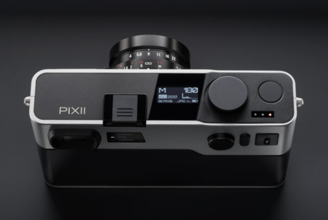 Pixii camera_01