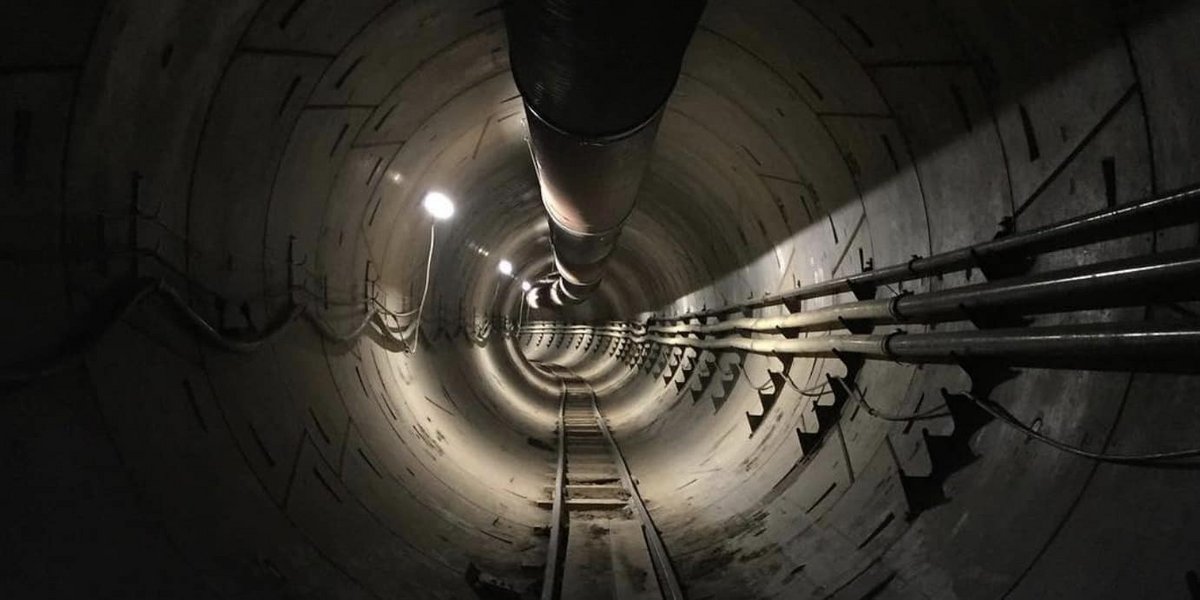 Elon Musk tunnel Los Angeles
