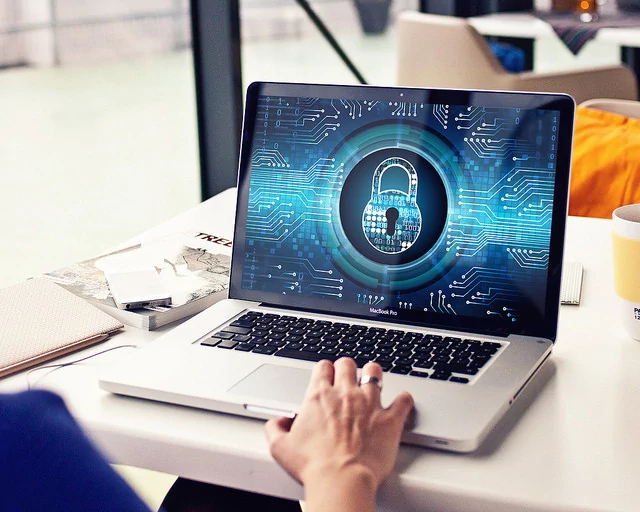 VPN & Internet Security on Your Computer for Online Privacy © Mike MacKenzie