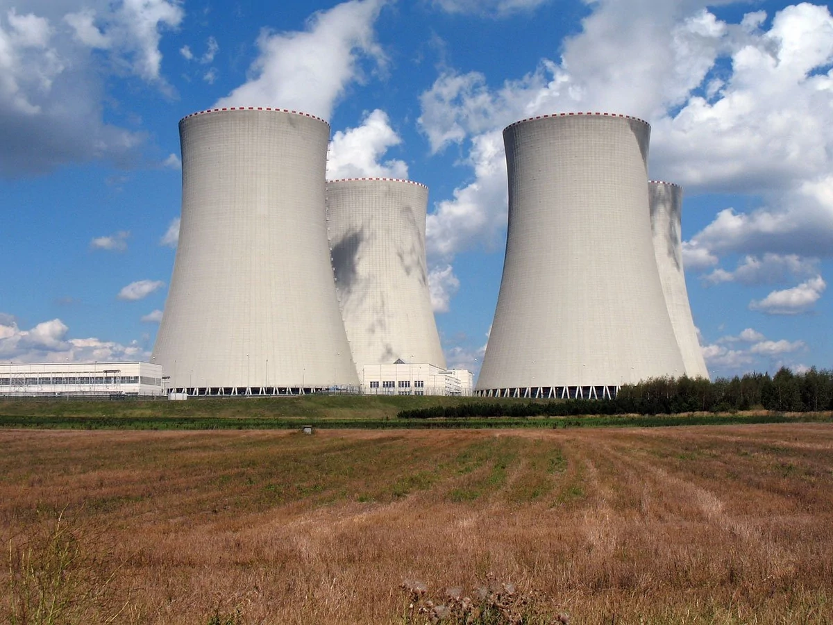 énergie fossile nucléaire.jpg