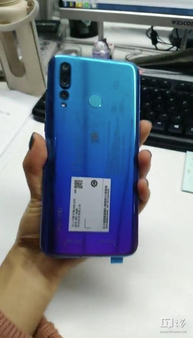 Huawei Nova 4