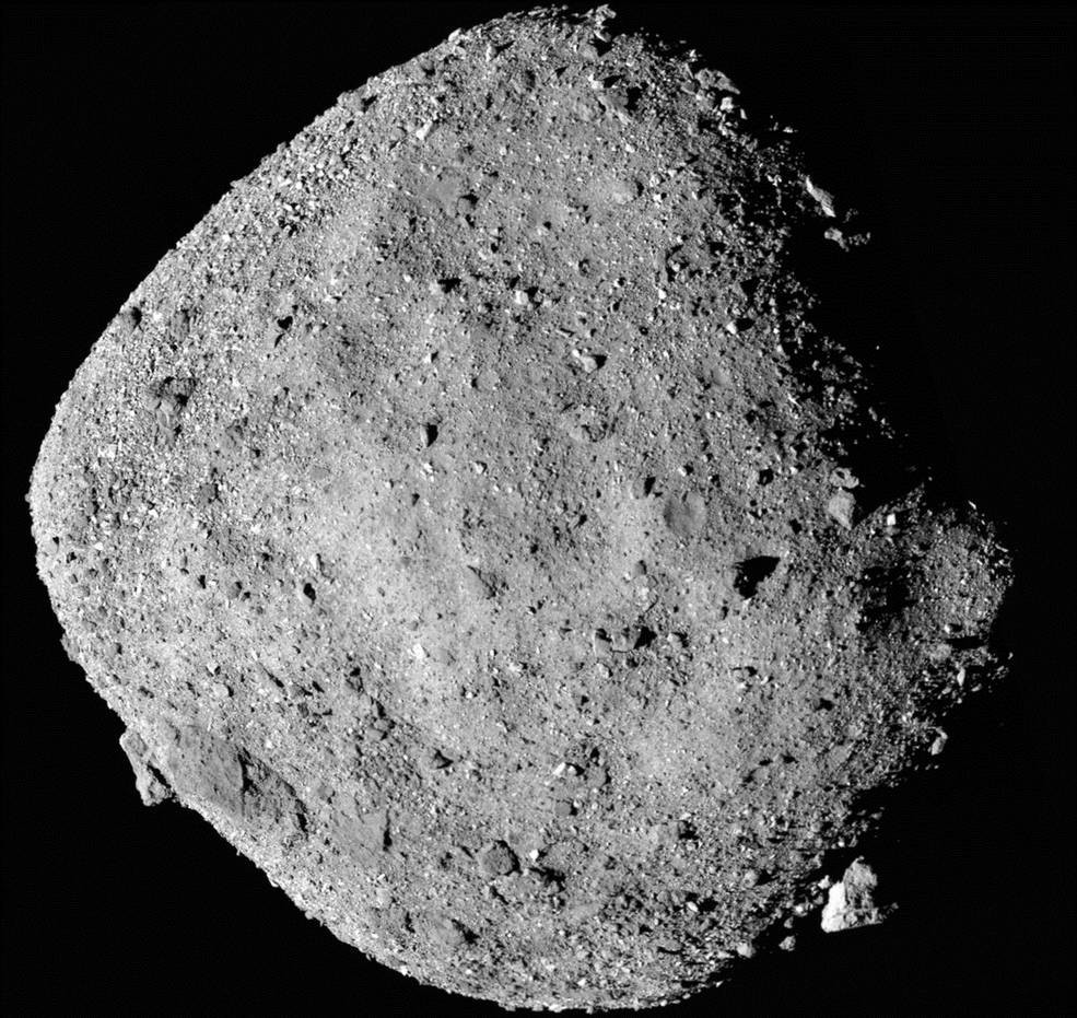 L'astéroïde Bennu, et sa forme en diamant aplati sur l'équateur. Crédits NASA