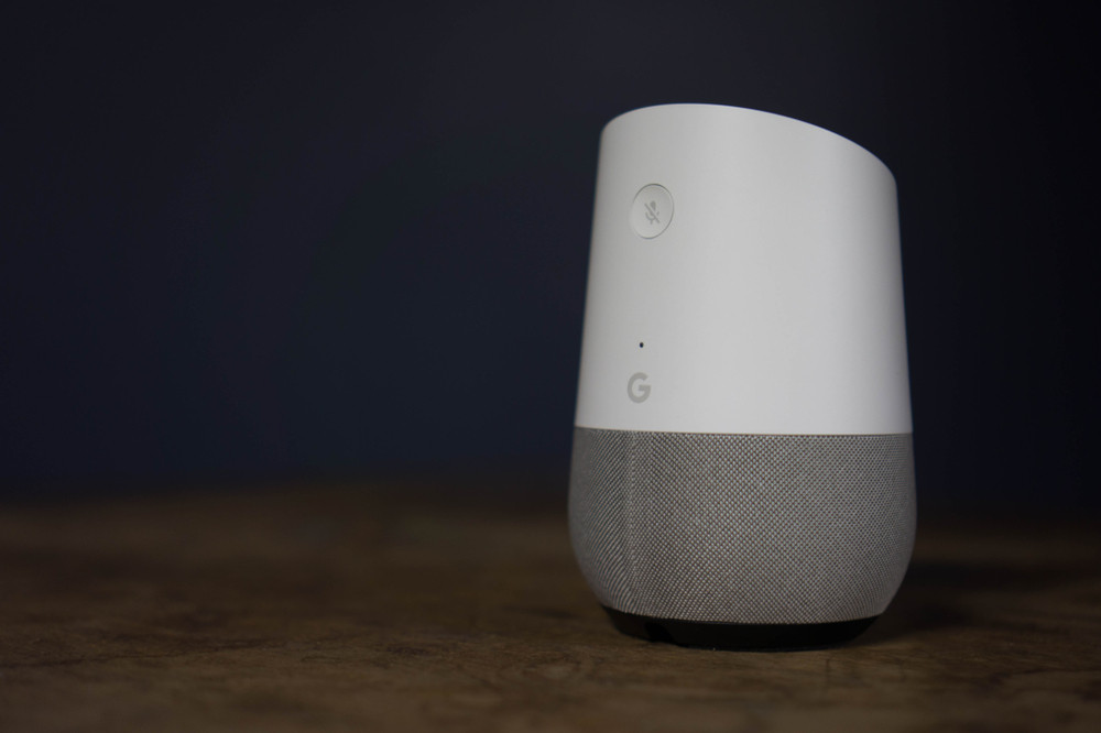 Google Home © GaleanoStock / Shutterstock.com