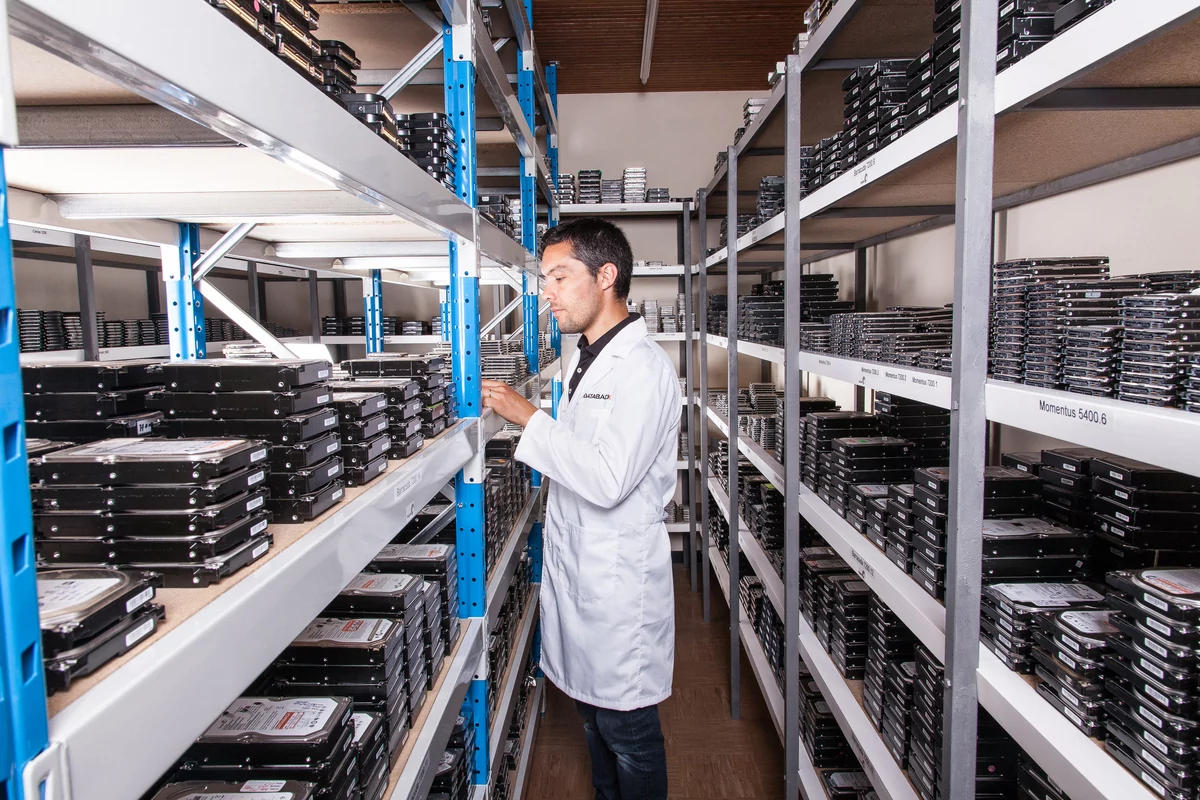 Récupération données, DATABACK, Recherche d'une pièce Compatible