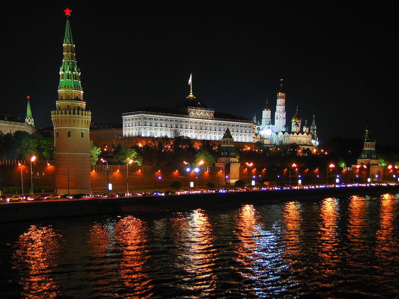 L'application Cameo au service du Kremlin : comment des stars ont involontairement agit pour Poutine
