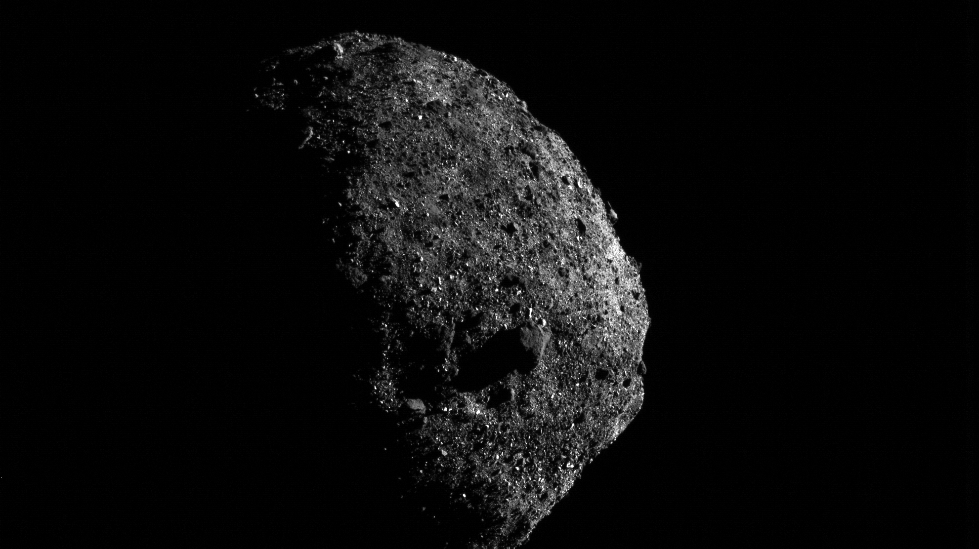 Des roches brisées par les températures à la surface de l'astéroïde Bennu